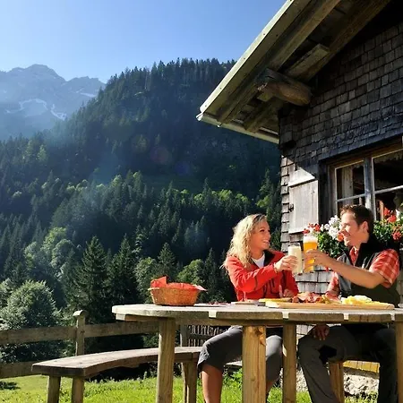 Haus-trettachblick-fewo-alpenglueck *